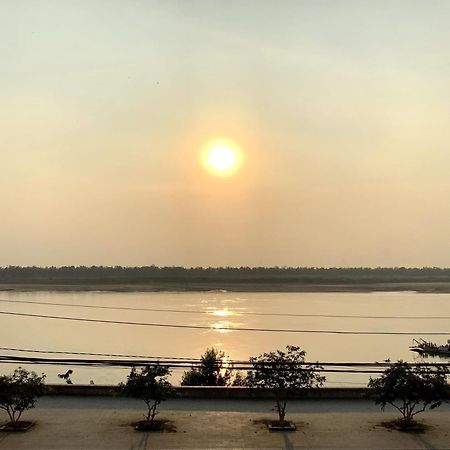 Le Tonle Otel Kratie Dış mekan fotoğraf