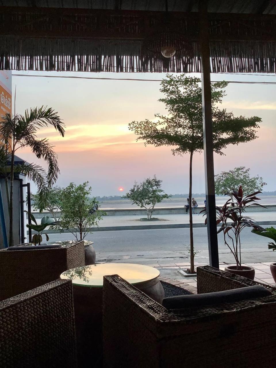 Le Tonle Otel Kratie Dış mekan fotoğraf
